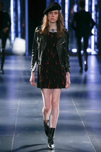 Look 13
